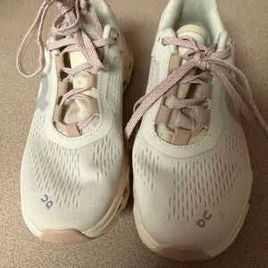 On Running Women's Athletic Sneakers - Cream & Light Pink size 5